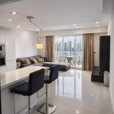Lejlighed Seafront-top Location-close To Shops & Restaurants