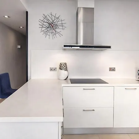 Seafront-top Location-close To Shops & Restaurants Lejlighed *